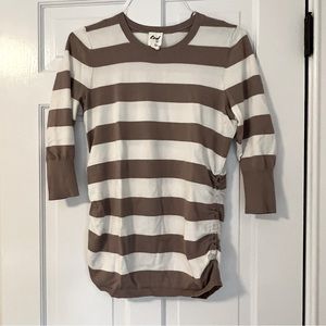 Maternity lightweight sweater M